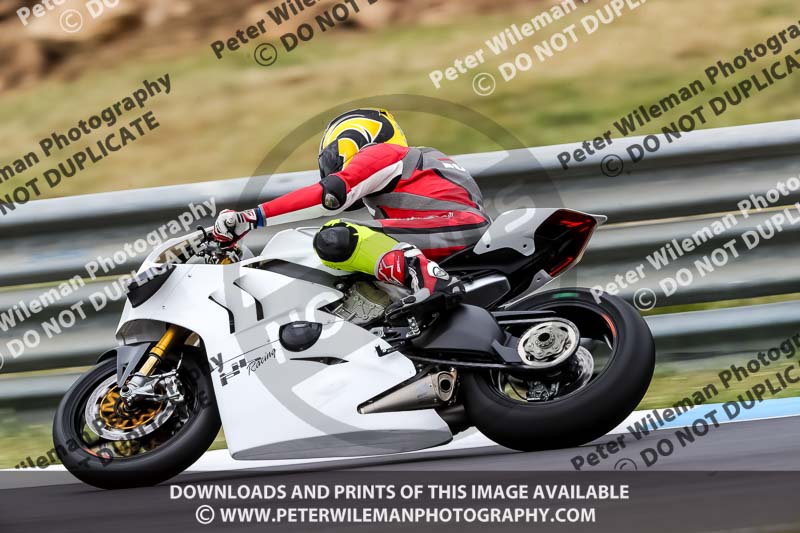 estoril;event digital images;motorbikes;no limits;peter wileman photography;portugal;trackday;trackday digital images